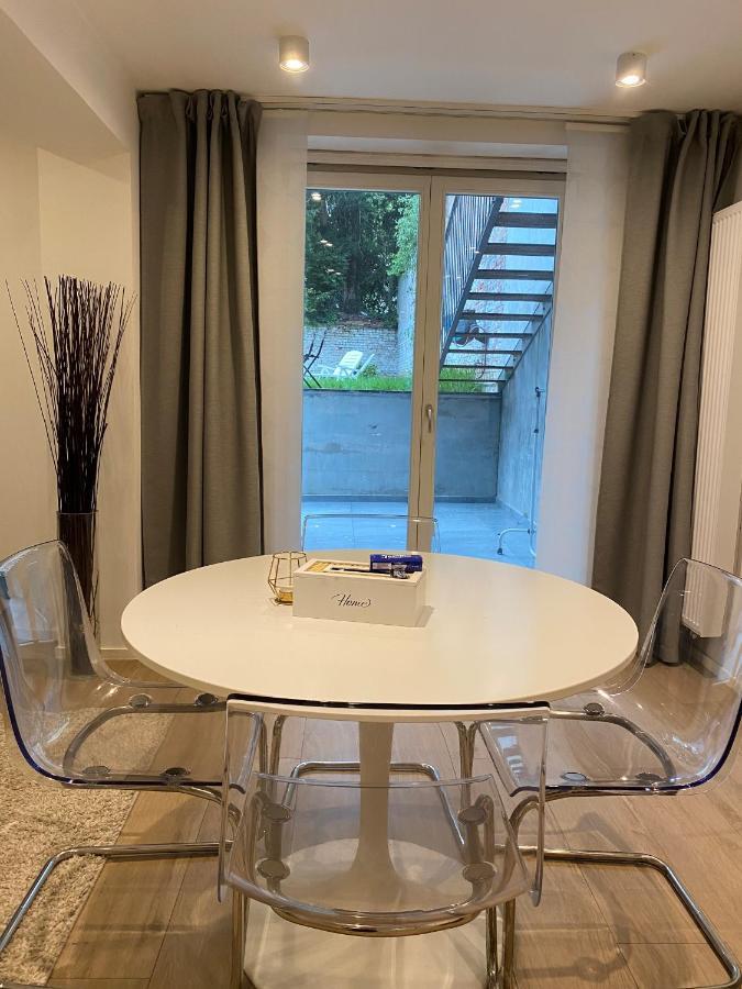 Amazing Flat In Front Of Bois De La Cambre Brussels Exterior photo