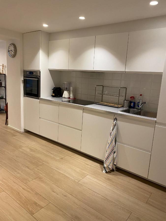 Amazing Flat In Front Of Bois De La Cambre Brussels Exterior photo